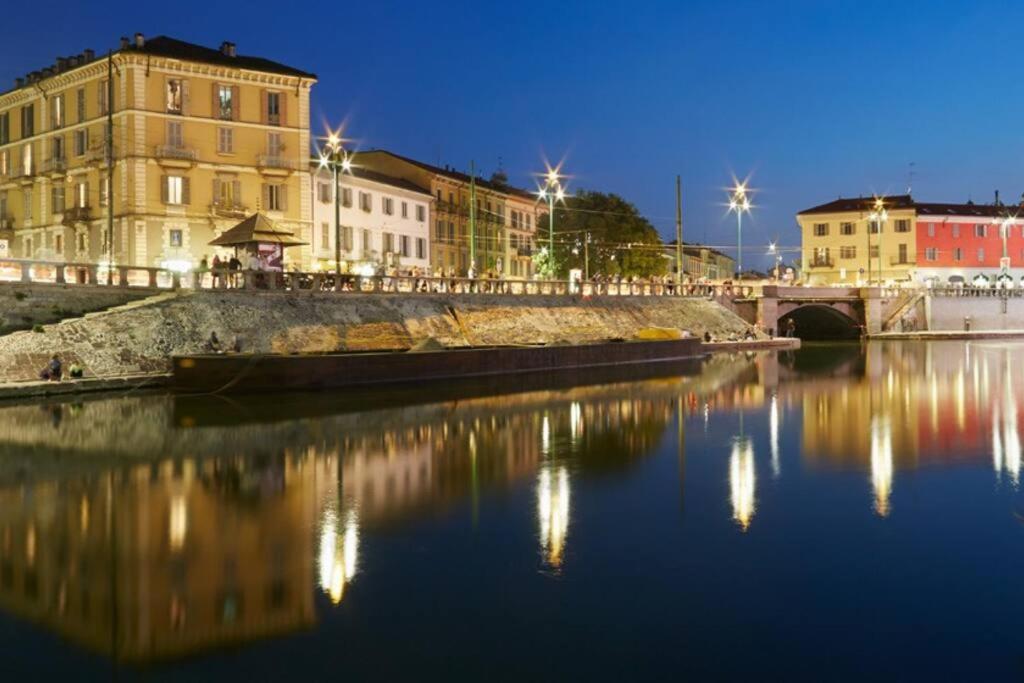 Daniela'S Spazioso Appartamento Ai Navigli Milão Exterior foto