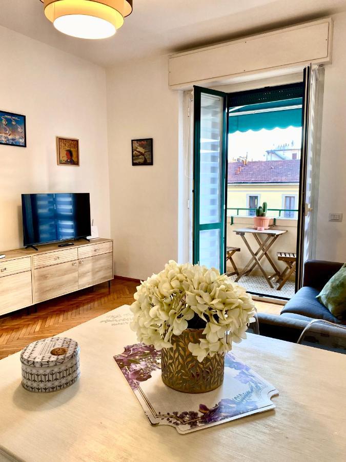 Daniela'S Spazioso Appartamento Ai Navigli Milão Exterior foto