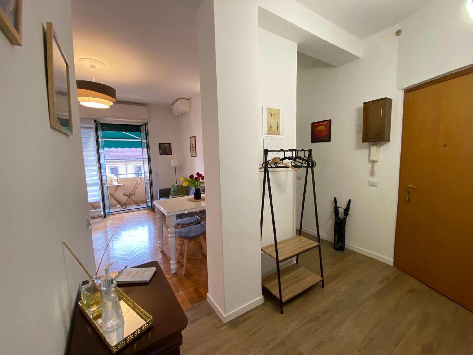 Daniela'S Spazioso Appartamento Ai Navigli Milão Exterior foto
